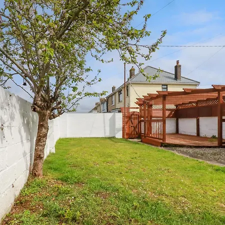 119 Henver Road-3